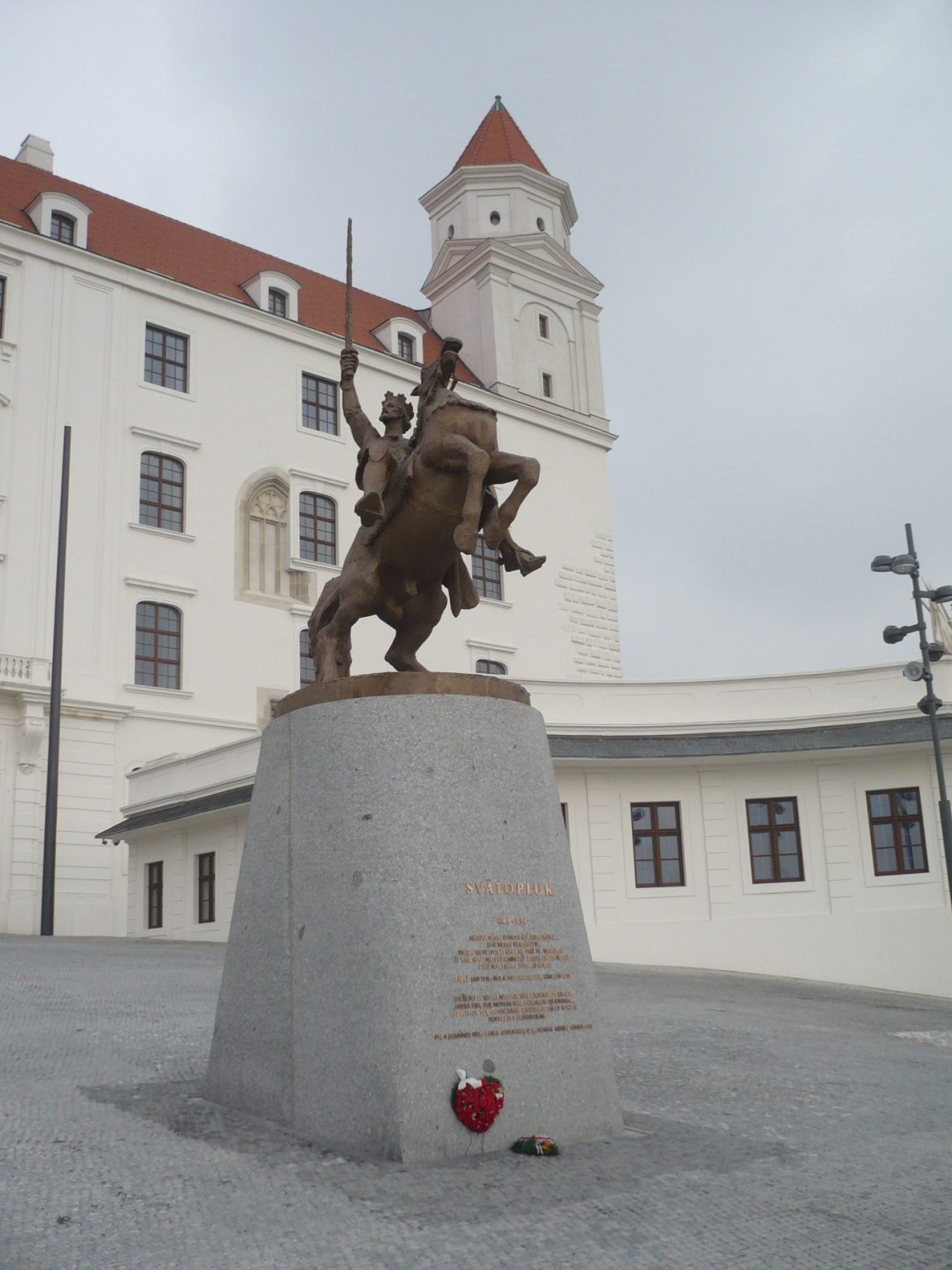 Pamätník kráľa Svätopluka na Bratislavskom hrade